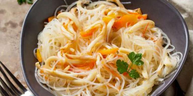 Салат с фунчезой и кальмарами - рецепт с фото от экспертов Maggi