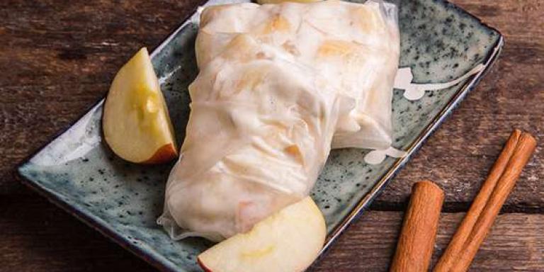 Спринг-роллы из рисовой бумаги с фруктами и крем-сыром - рецепт с фото