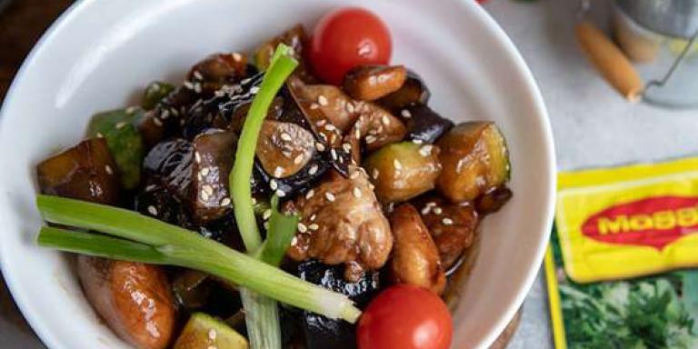 Теплый салат с куриной грудкой и кабачками - рецепт с фото от Магги