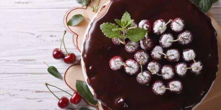 Шоколадновишневый торт со сгущенкой - рецепт с фото от Maggi.ru