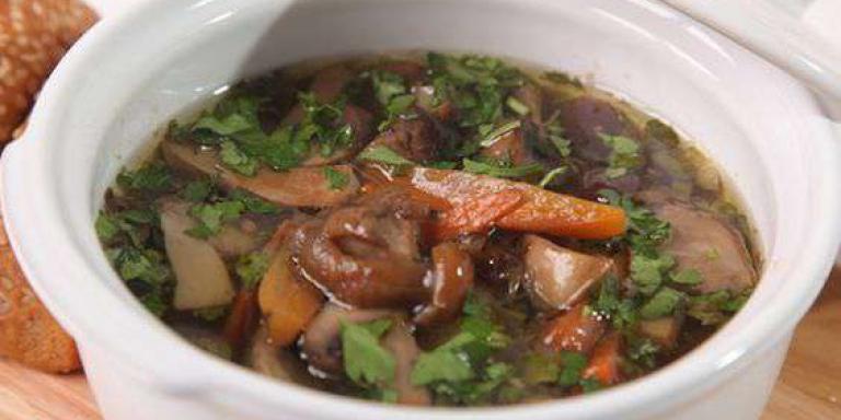 Суп с вешенками и свиной грудинкой - рецепт приготовления с фото от Maggi.ru
