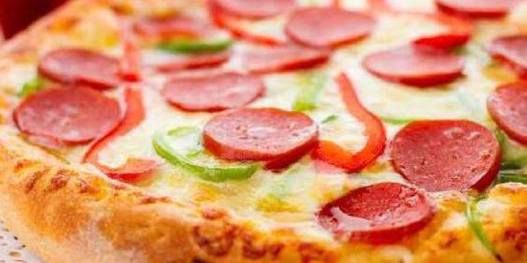 Рецепт пиццы с сыром моцарелла и чоризо | maggi.ru