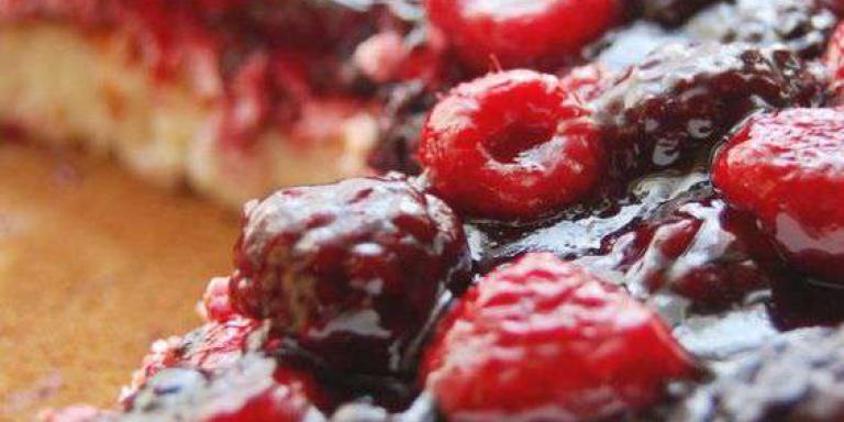 Лёгкий пирог с ягодным желе - рецепт приготовления с фото от Maggi.ru