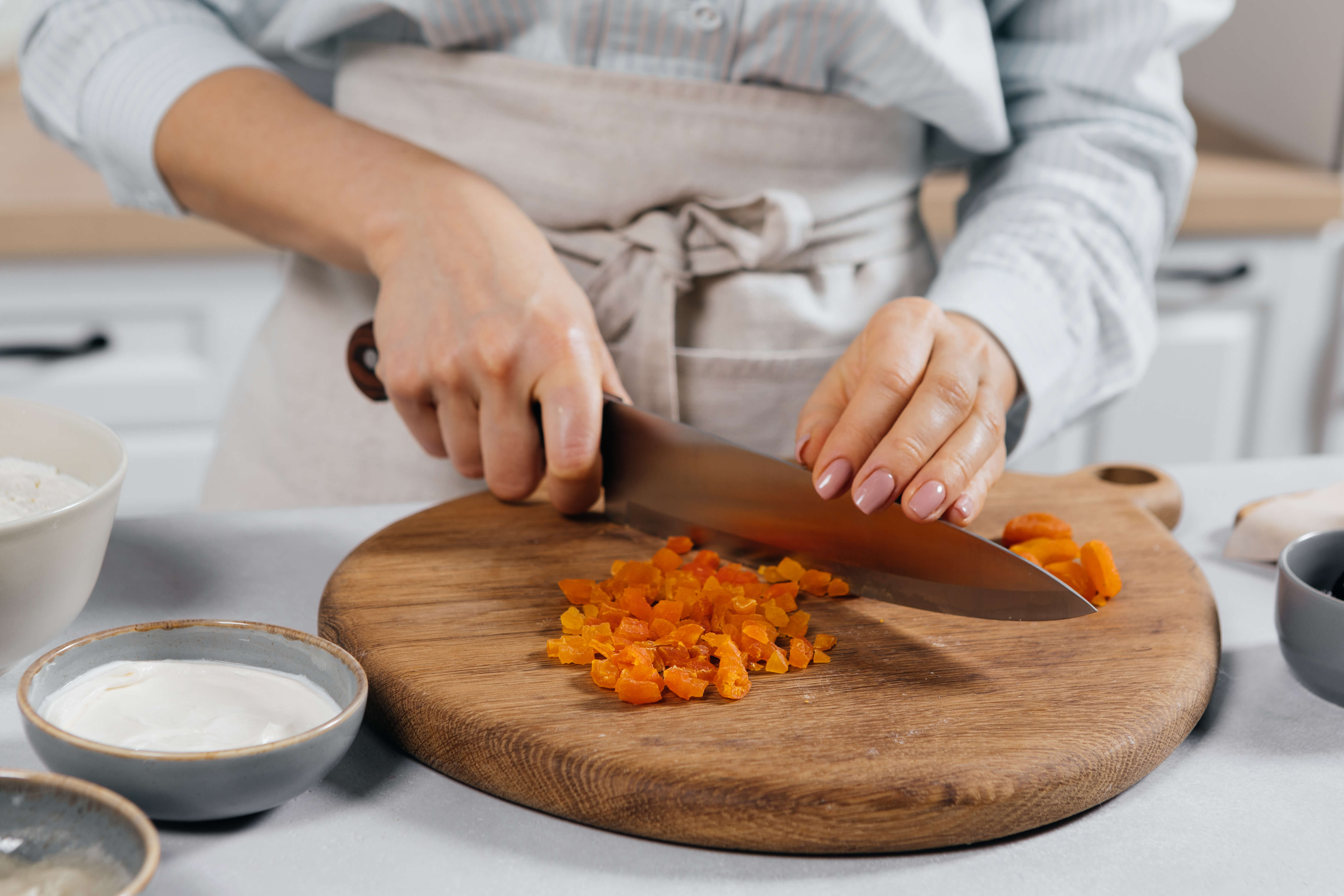 Быстрая творожная пасха с изюмом и курагой на желатине