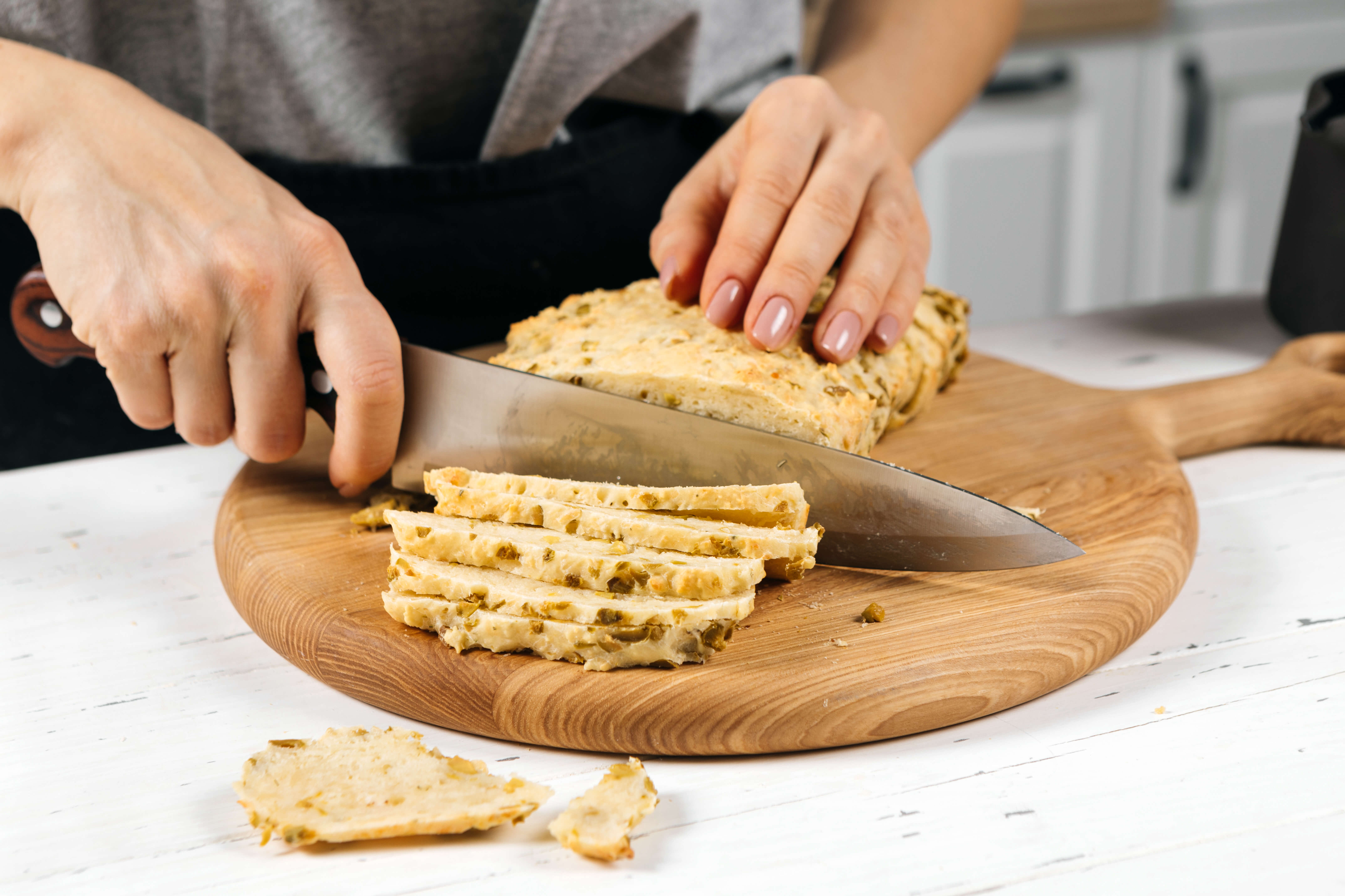 Хрустящее итальянское печенье с оливками и сыром