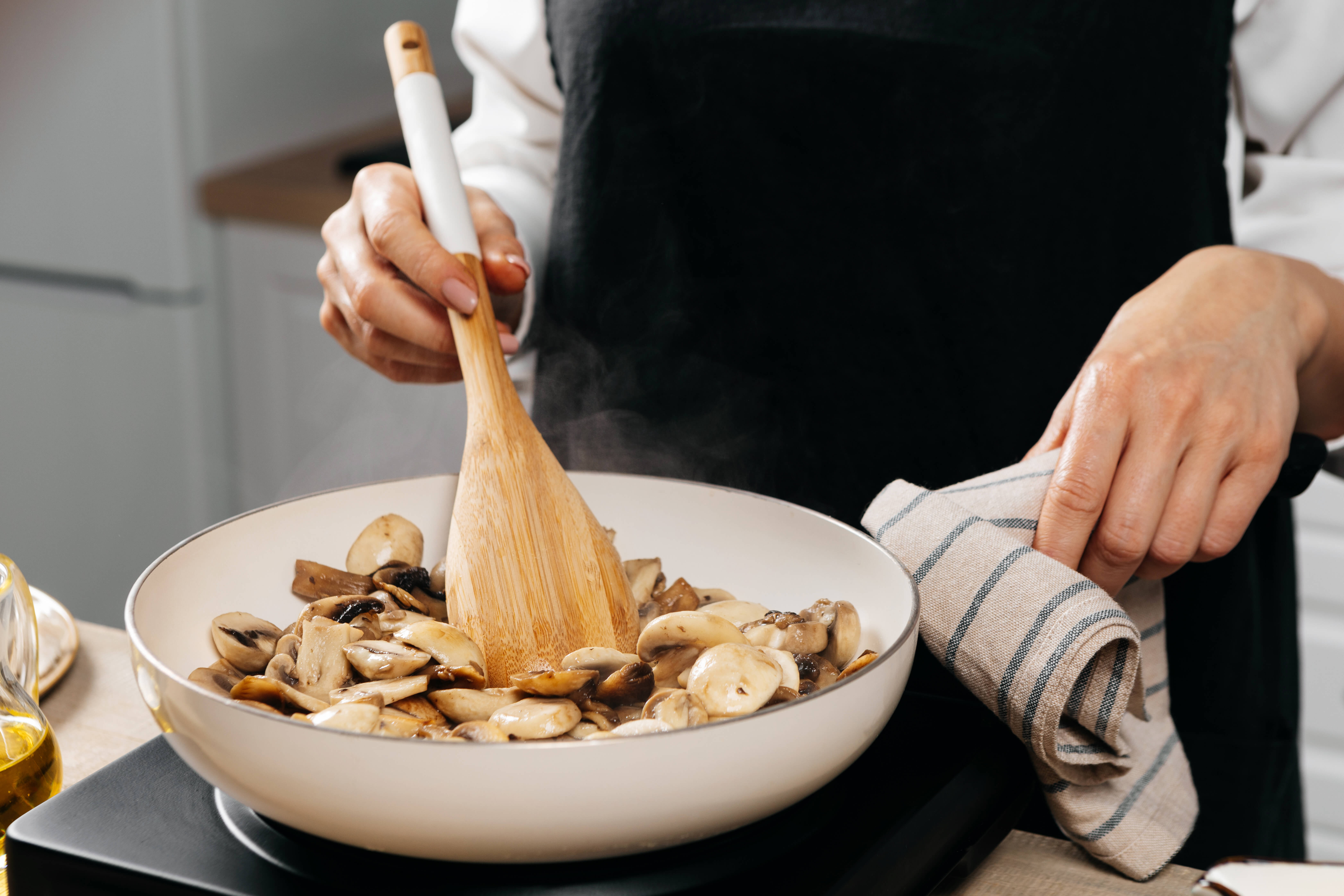 Румяно-сливочная лазанья с курицей и шампиньонами