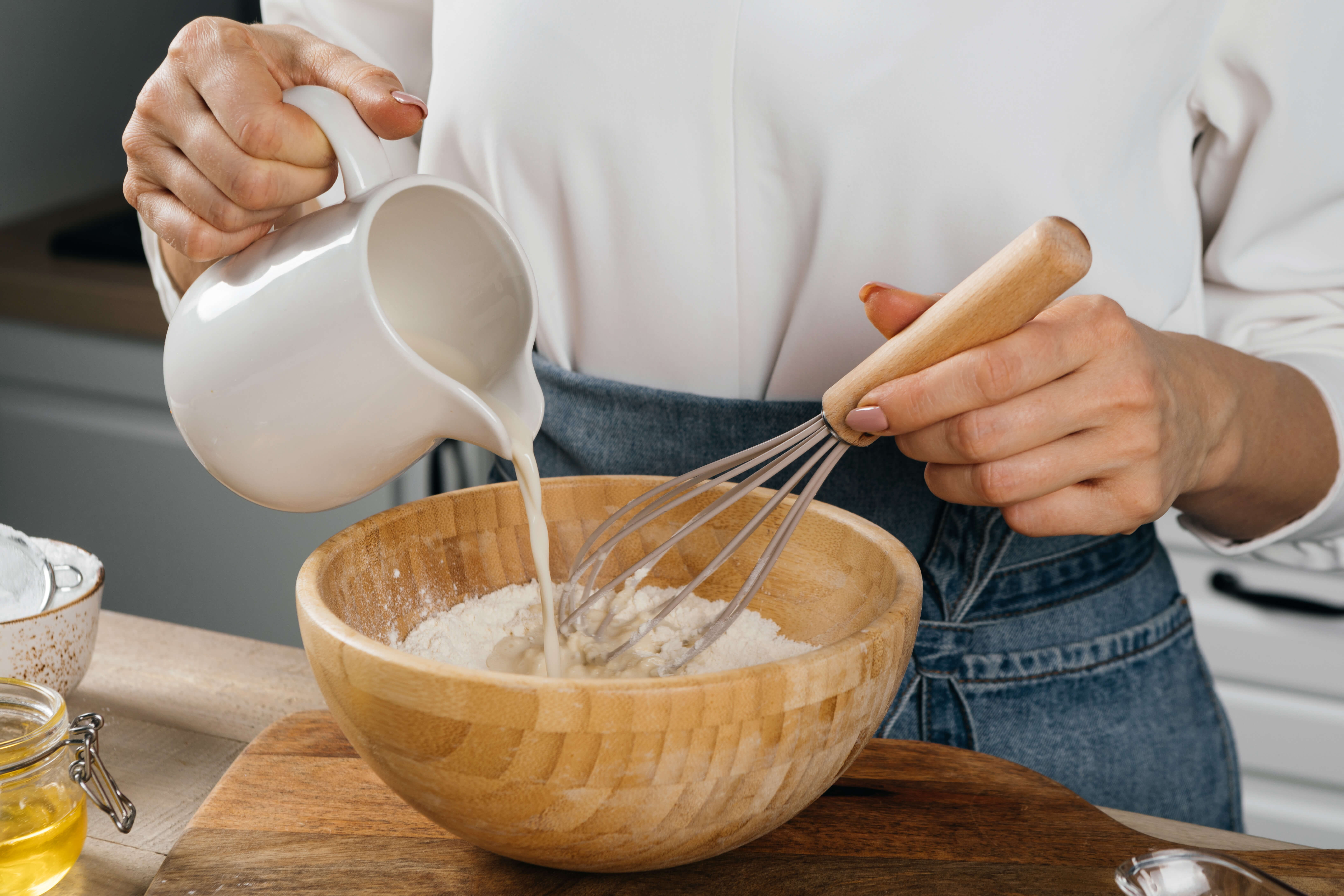 Пышные постные блины на овсяном молоке - рецепт приготовления с фото от  Maggi.ru