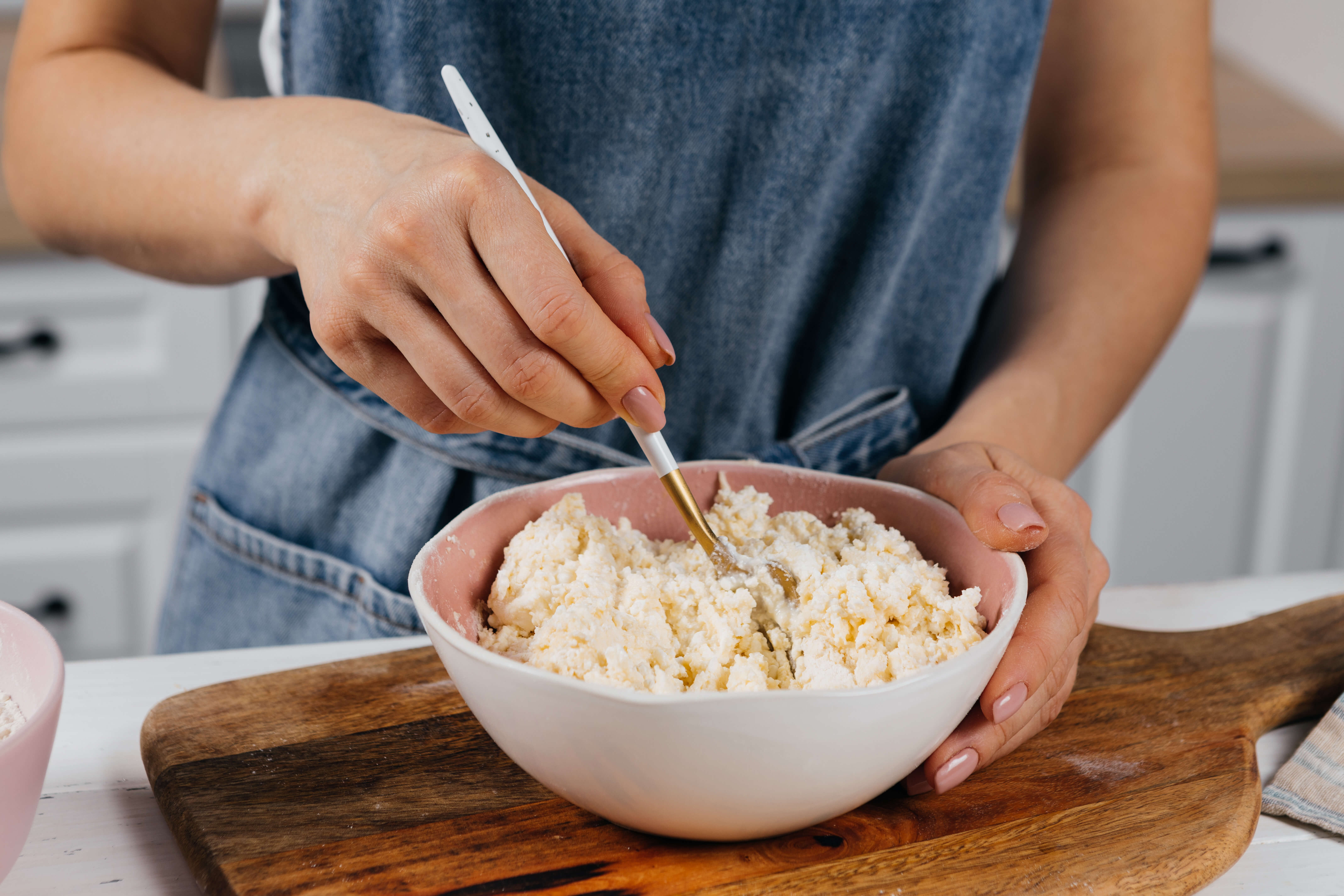 Воздушные сырники на яичном желтке - рецепт приготовления с фото от Maggi.ru