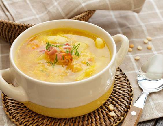 Рецепт: Гороховый суп с куриными крылышками - И без копченностей очень вкусный