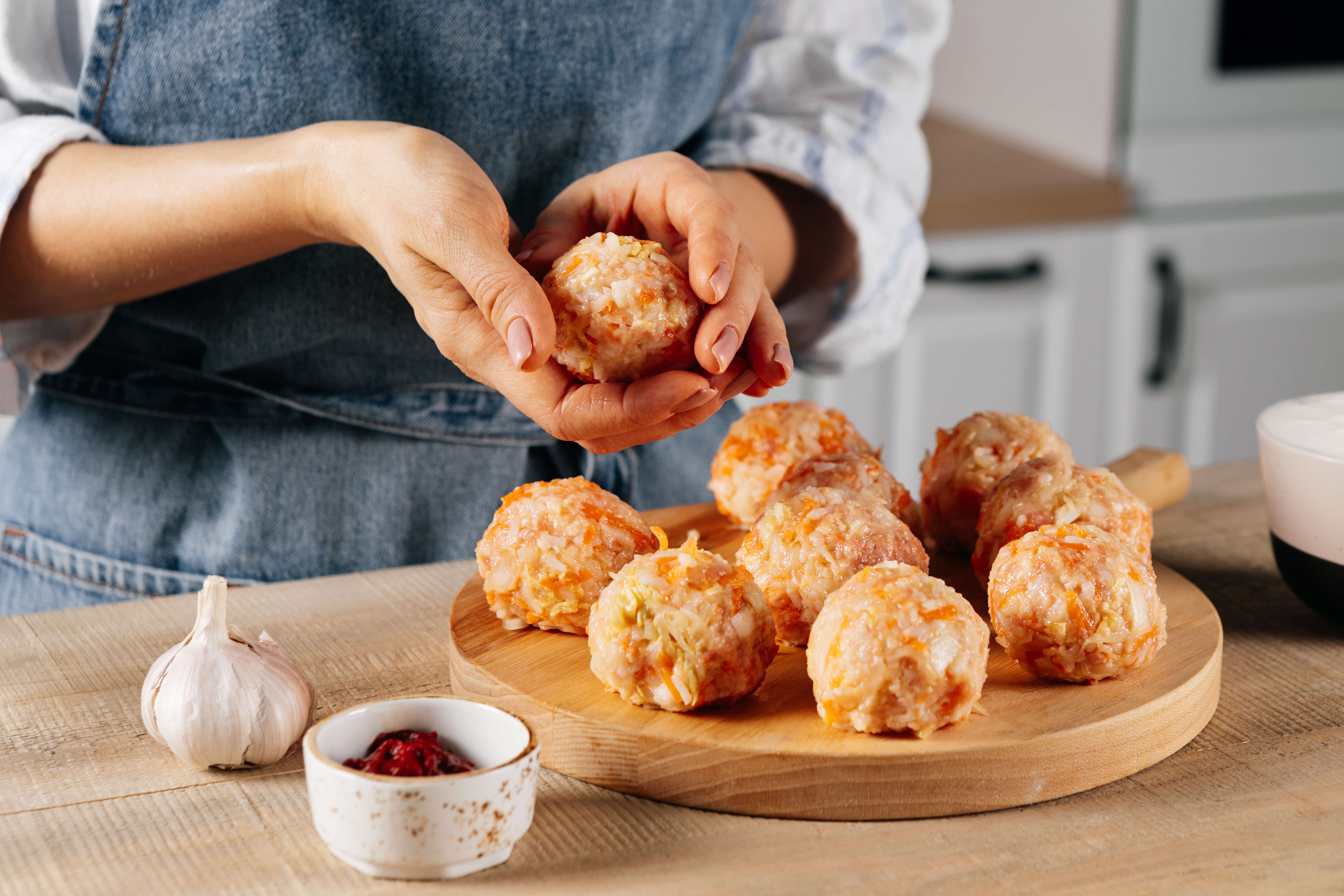 Запечённые ленивые голубцы с рисом и квашеной капустой