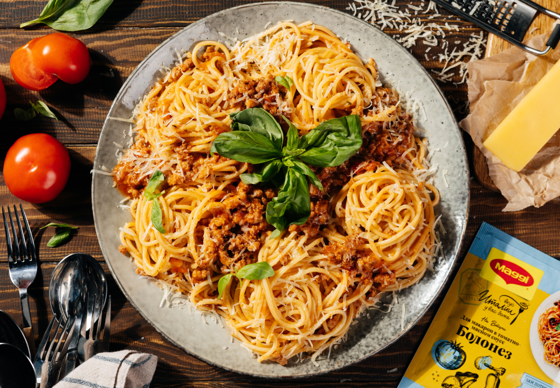 MAGGI® НА ВТОРОЕ для макарон в томатно-мясном соусе болонез» — коллекция  вкусных рецептов | MAGGI®