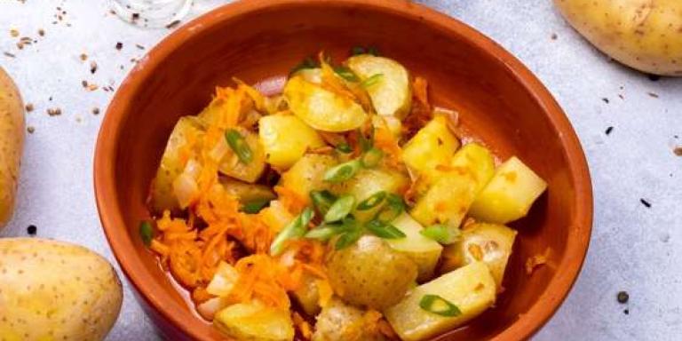 Пестрая картошка с морковью и луком - рецепт приготовления с фото от Maggi.ru