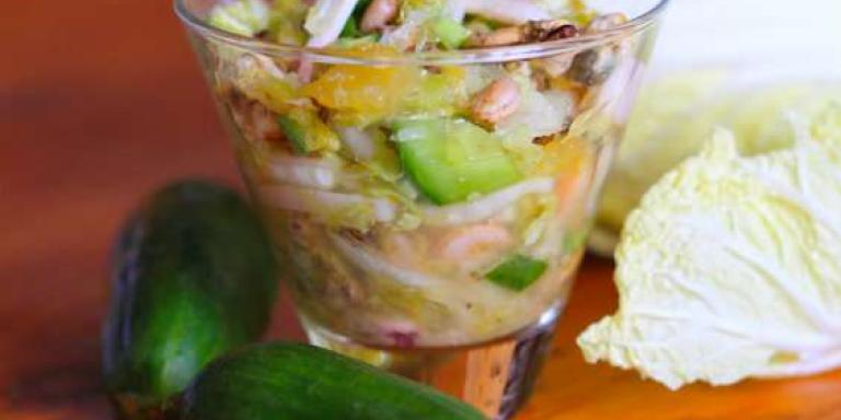 Салат с кальмарами и пекинской капустой, пошаговый рецепт с фото
