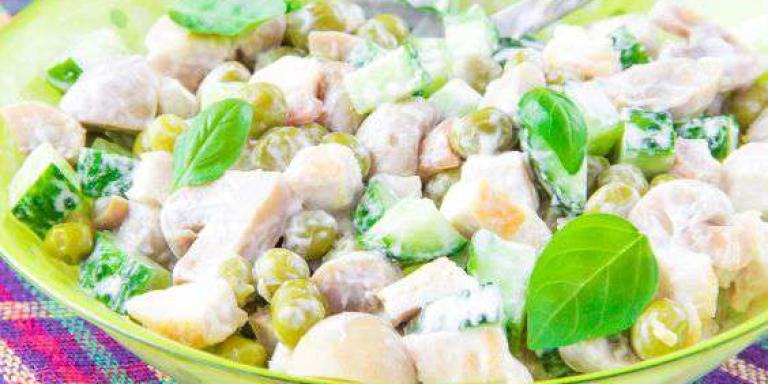Салат со свежими шампиньонами - рецепт приготовления с фото от Maggi.ru