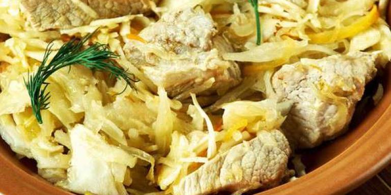 Тушеная квашеная капуста с курицей - рецепт приготовления с фото от Maggi.ru